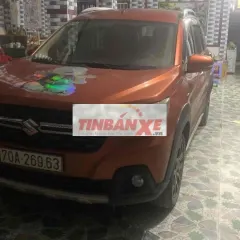 Suzuki XL7 7 chỗ màu Cam