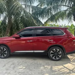 Cần bán xe chính chủ outlander 2.0 premium