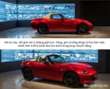 Mazda MX-5 màu đỏ 3/4 bên trái