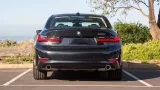 gia-xe-bmw-330i-tinbanxe-4.png