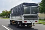gia-xe-tai-isuzu-vinh-phat-nk490-tinbanxe-2.png