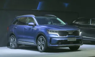 Kia Sorento Hybrid 2022 tiết kiệm nhiên liệu chuẩn bị bán tại Việt Nam vào quý III năm nay