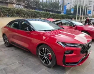 Màn hình trung tâm 27inch siêu rộng của Ford Mondeo 2022
