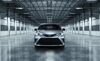 Kỷ niệm 25 năm ra mắt Toyota Sienna, hãng xe Nhật Bản tung ra phiên bản đặc biệt Toyota Sienna 25 Anniversary Edition