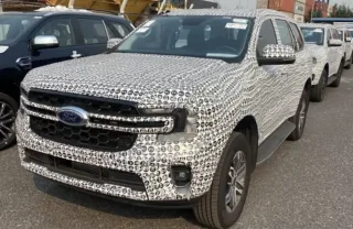 Ford Everest 2023 lộ diện bất ngờ trên đường chạy thử tại Việt Nam