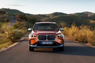 BMW ra mắt BMW X1 2023 giá chỉ  920 triệu đồng, trang bị sẵn AWD