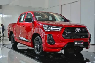Toyota Hilux GR Sport 2021 ra mắt tại Thái Lan, dân 