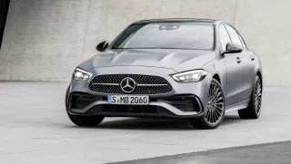 Mercedes-Benz C 300 AMG 2022 sắp có mặt tại Việt Nam: Nhiều trang bị hiện đại, giá bán dự kiến 2,3 tỷ đồng