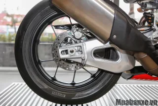 Mâm và lốp xe Aprilia RSV4