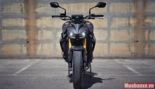Thiết kế đầu xe Honda CB1000