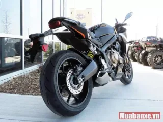 Thiết kế đuôi xe Honda CBR650R