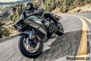 Cảm giác lái Kawasaki Ninja H2 Carbon