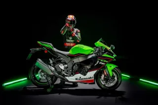 Thiết kế thân xe Kawasaki Ninja ZX-10R