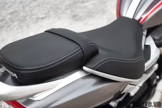 Xe máy Triumph Rocket 3 GT