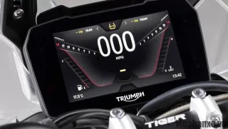 Xe máy Triumph Tiger 900