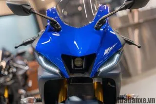 Thiết kế đầu xe Yamaha YZF R15