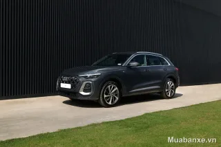 Audi Q5 2026 màu đen góc 3/4 trước (góc khác)
