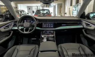 Tap-lô và vô-lăng Audi Q8