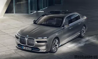 Cảm giác lái BMW i7