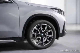 Cận cảnh mâm xe BMW X1