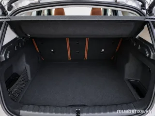 Khoang hành lý BMW X1 2026