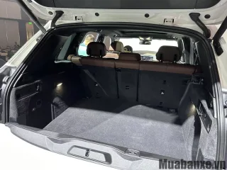 Khoang hành lý BMW X5