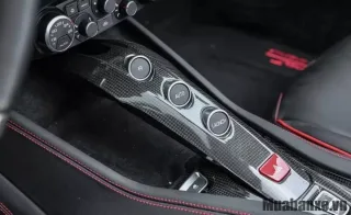 Trang bị tiện nghi & giải trí Ferrari California T