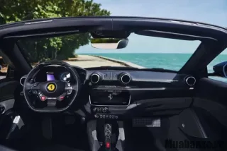 Tap-lô và vô-lăng Ferrari Portofino
