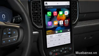 Ford Everest màn hình giải trí cận cảnh