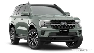 Ford Everest màu xanh lá 3/4 trước, thiết kế mạnh mẽ và hiện đại.