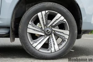 Mâm và lốp xe Isuzu Mu X