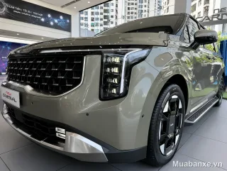Kia Carnival ngoại thất màu xám 3/4 trước