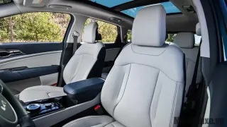 Hàng ghế sau trên xe Kia Sportage