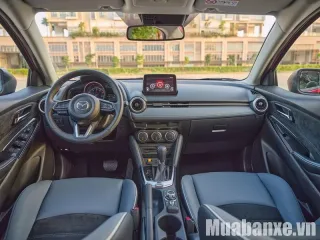 Tap-lô và vô-lăng Mazda 2 Hatchback