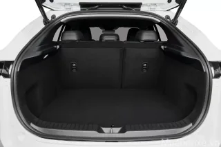Khoang hành lý Mazda CX-30