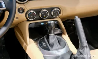 Mazda MX-5 cần số sang trọng và hiện đại