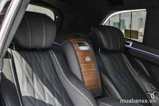 Cận cảnh khoang sau Maybach GLS 480