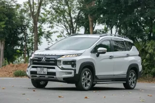 Mitsubishi khuyến mãi chục triệu đồng tháng 12 cơ hội mua xe đi tết