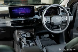 Toyota Hilux 2026 - Vô lăng và màn hình giải trí