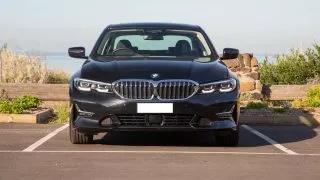 Ngoại thất BMW 330i