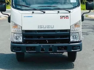 Ngoại thất ISUZU QKR-H E4