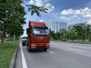 Ngoại thất FAW J6L-220HP