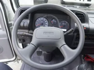 Nội thất ISUZU QKR 230