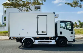 Ngoại thất ISUZU QKR 230