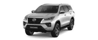 Toyota Fortuner màu bạc
