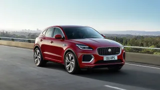 Jaguar E–Pace màu đỏ