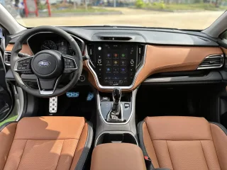Nội thất Subaru Outback