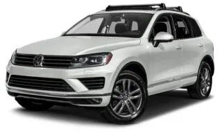 Volkswagen Touareg màu trắng
