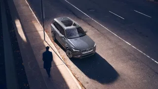 Volvo XC90 màu xám