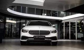 Ngoại thất Mercedes Benz E200